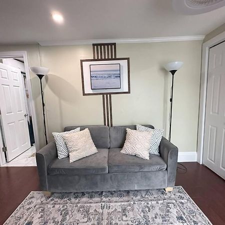 Urban Life Retreat Apartment Providence Luaran gambar