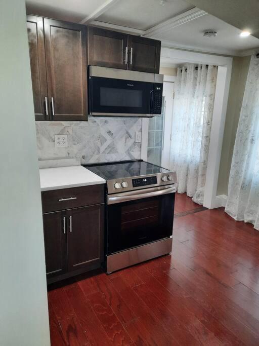 Urban Life Retreat Apartment Providence Luaran gambar